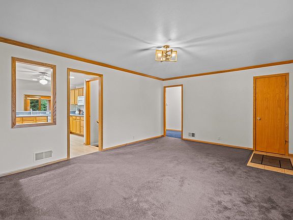 3rd image of 4808 Midmoor Rd