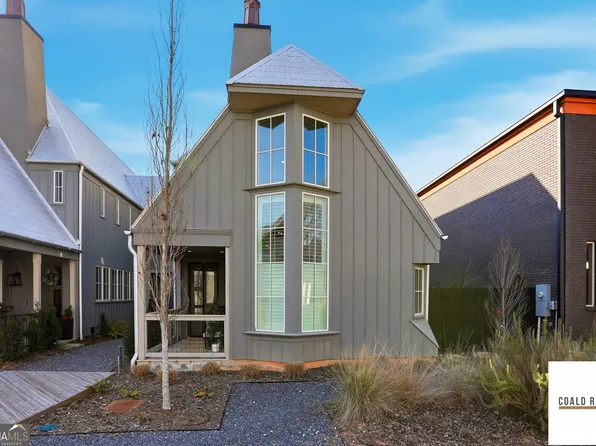 135 Channing Ln, Fayetteville, GA 30214