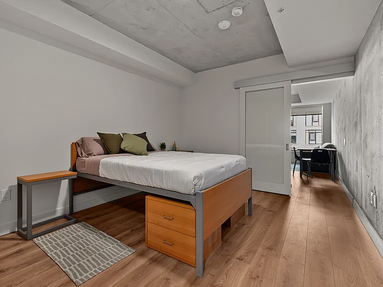485 Albert St — Photo 33