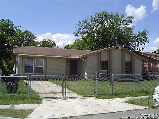 1st image of 5207 TRADING POST DR