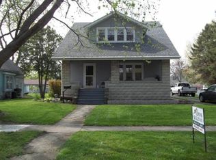 807 S Locust St, Pontiac, IL 61764