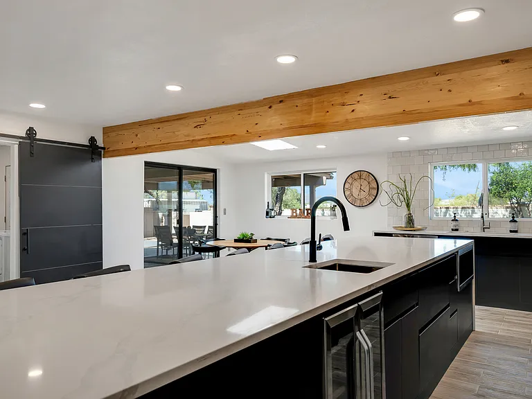 618 W Pine St — Photo 10