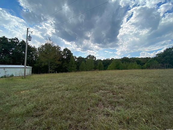 3rd image of 4613 Mill Creek Rd