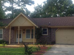 7776 Rosin Dr, North Charleston, SC 29418