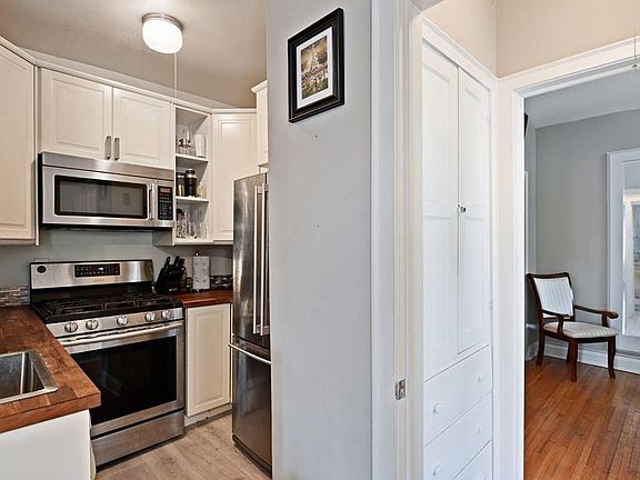 4th image of 2733 Girard Ave S APT 205