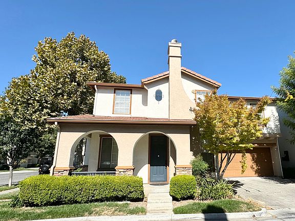 2nd image of 2949 Rubino Cir