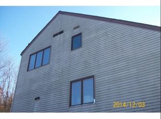 N1864 William Dr, Waupaca, WI 54981