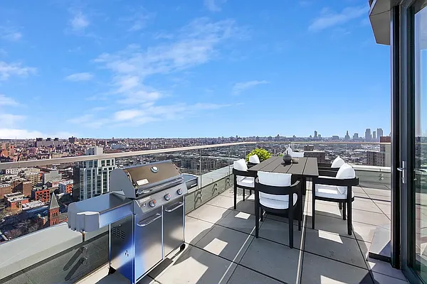 Rented by Charney Real Estate LLC | media 35