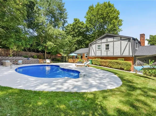 4676 Greendale Way, Winston Salem, NC 27103