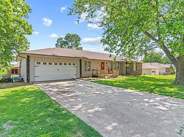 2556 W Cardinal St, Springfield, MO 65810