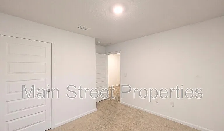 10557 Queens Gate Cir — Photo 12