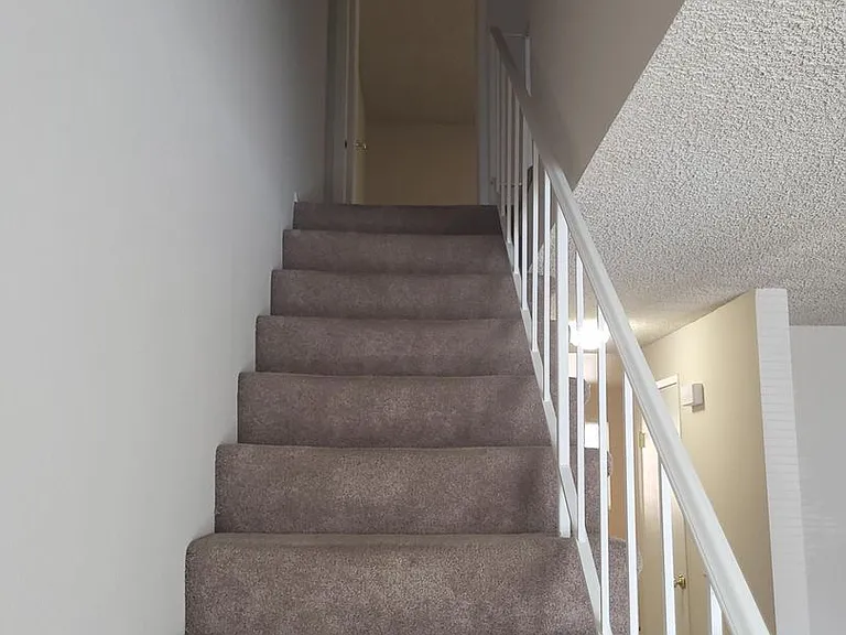 8309 Cirque Dr W #6 — Photo 11
