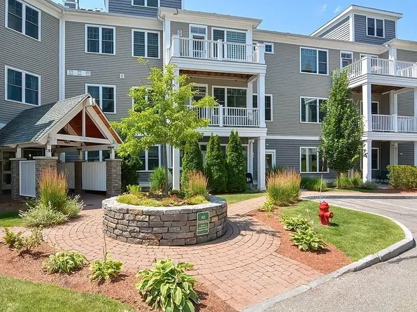 30 Taylor Dr, Reading, MA