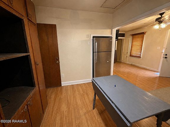 4th image of 319 Samson St