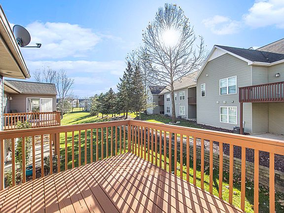 5th image of 8245 Woodstone Dr SE