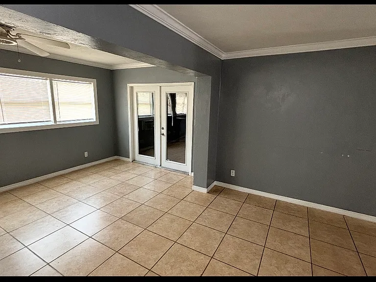 1108 Edith Dr — Photo 20