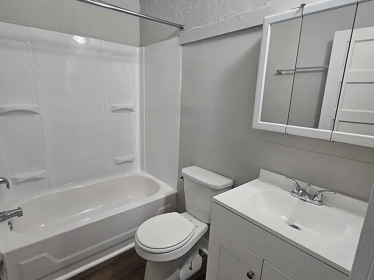 355 Goodrich St #1B — Photo 8