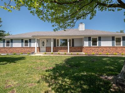 31390 W 137th St, Olathe, KS, 66061