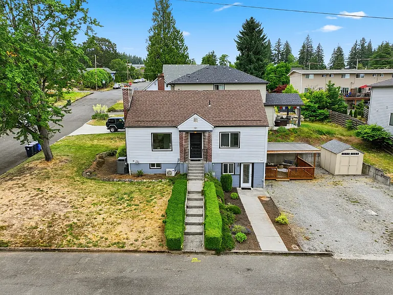 131 NW 11th Ave — Photo 2
