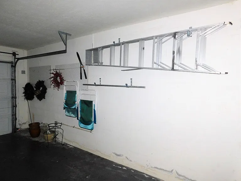 5107 Pinnacle Dr — Photo 32