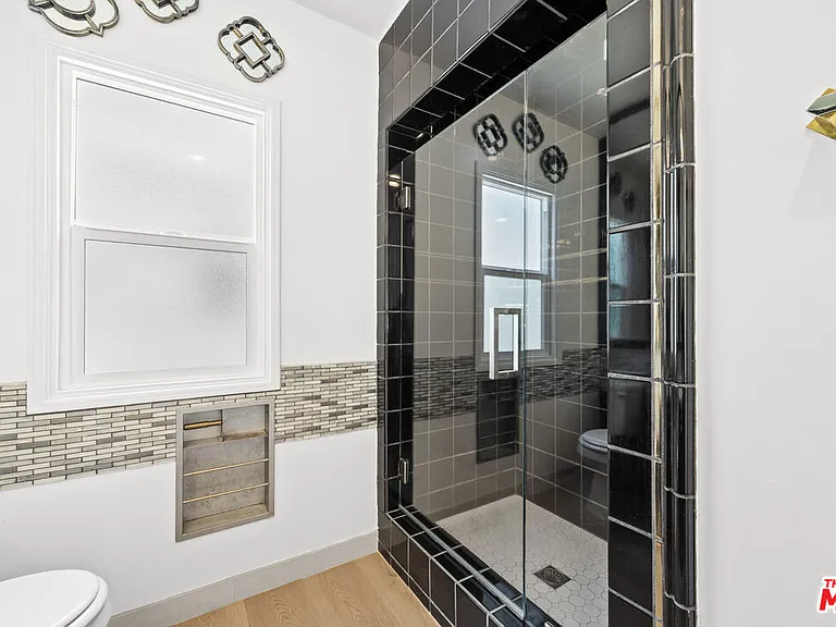 244 S Almont Dr — Photo 41