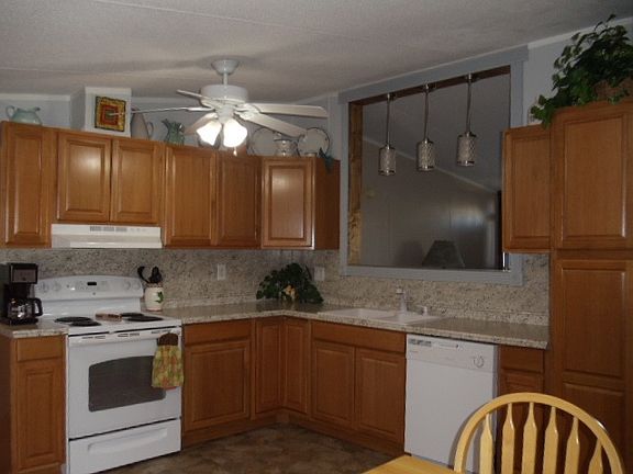 5th image of 12723 E 45th Dr