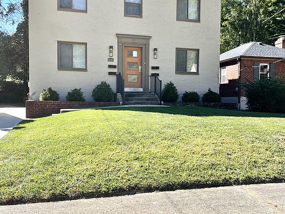 3rd image of 2629 Bremont Ave #4