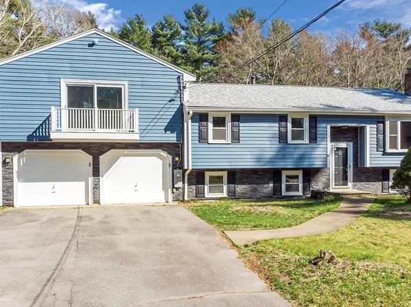 83 Purchase St, Middleboro, MA 02346