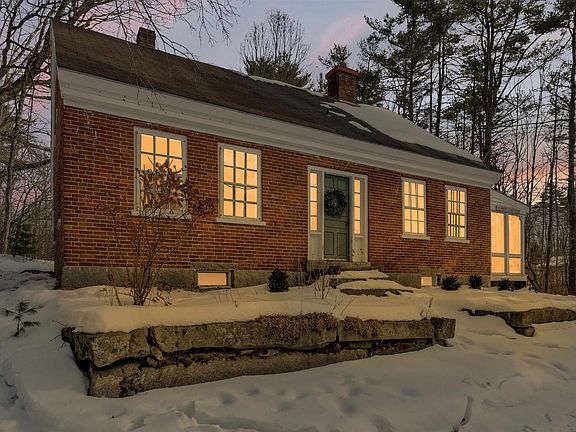 4th image of 11 North Line Road