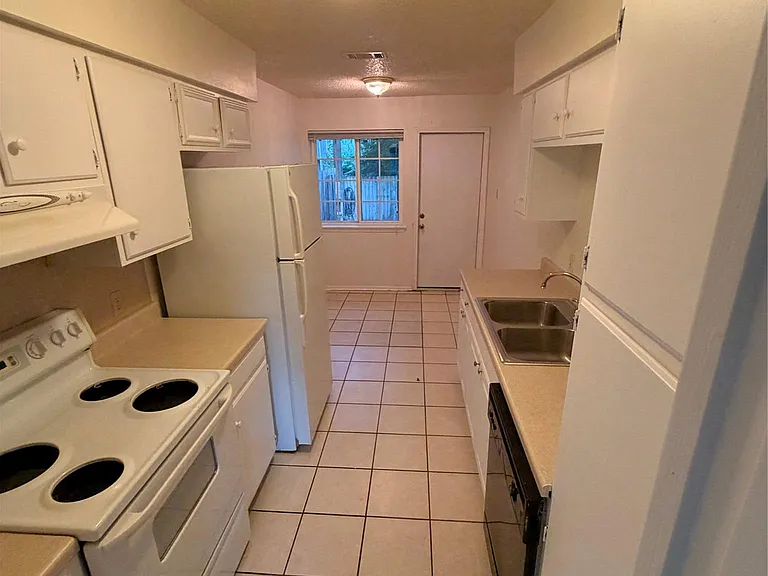 3405 Willowrun Cv #A — Photo 3