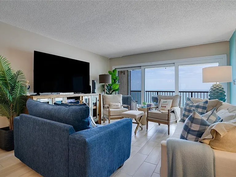 15000 Gulf Blvd #907 — Photo 10