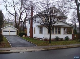 417 Van Buren St, Ridgewood, NJ 07450