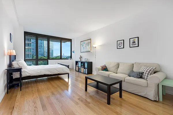 Rented by Cooper & Cooper Real Estate | media 5