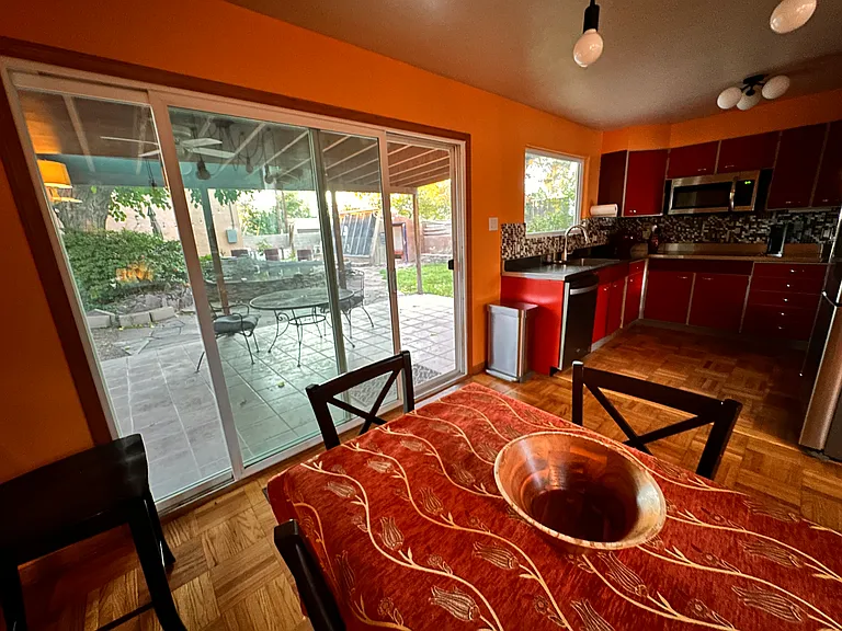 519 Bryn Mawr Dr SE — Photo 10