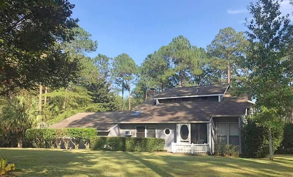 2nd image of 422 Lakeside Dr