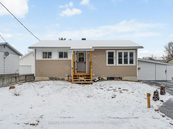 651 Lorne St W, Laurentian Valley, ON K8A 6T7