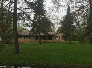 32420 Sutton Rd, Chesterfield, MI 48047