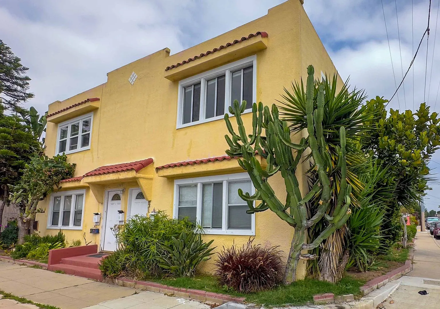 3890 Logan Ave — Photo 1