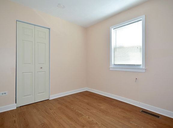 3rd image of 2037 N Cicero Ave