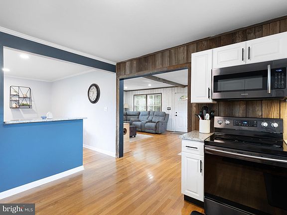 3rd image of 103 Smiths Ln