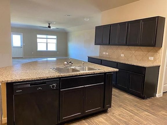 4th image of 13120 Cantarra Dr