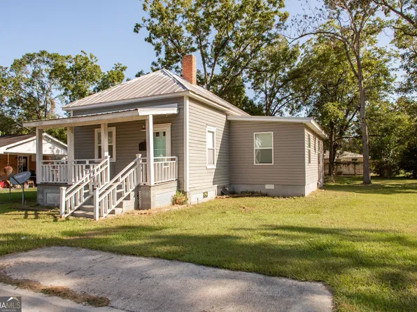 325 Glass St, Waycross, GA 31503
