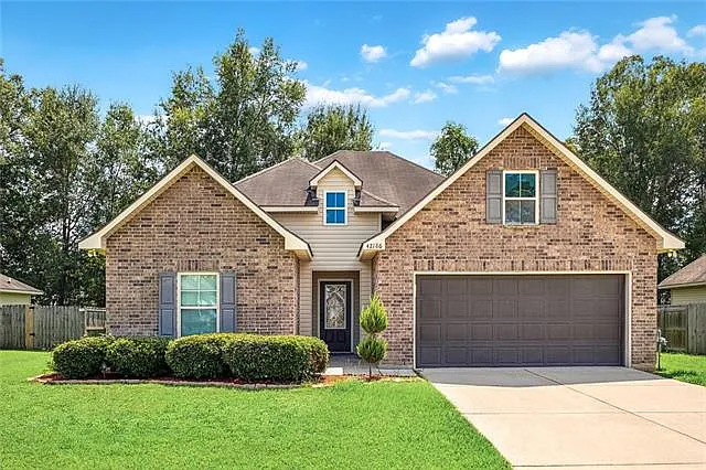 3 bed, 2.0 bath, 1649 sqft, $1,900 — Photo 1
