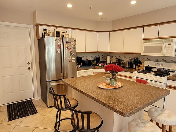 5th image of 1151 Orleans Dr