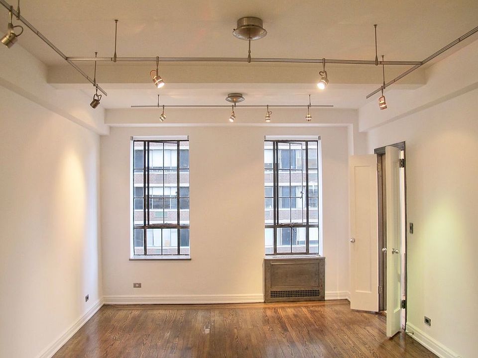 1st image of 333 W 56th St APT 10C
