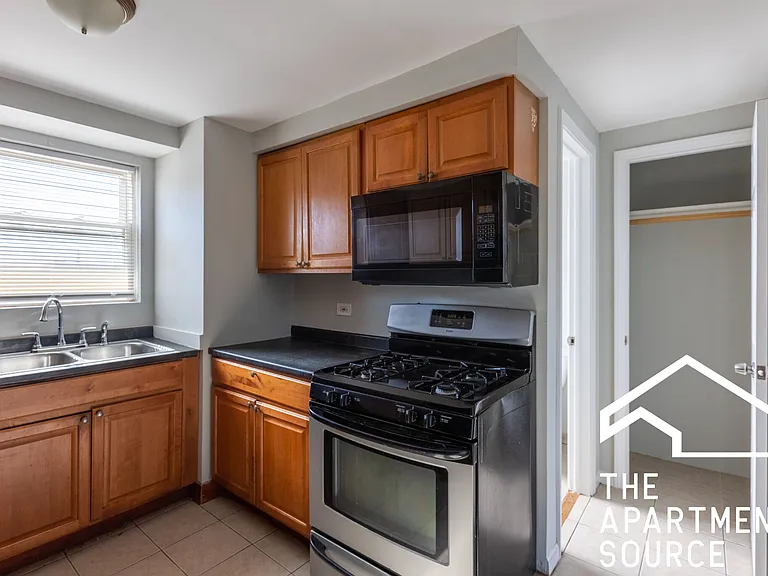 1300 S 51st Ct #202 — Photo 7