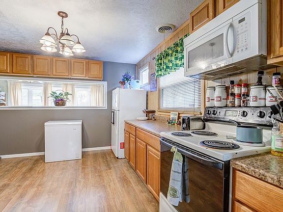 4th image of 104 W Home Ave