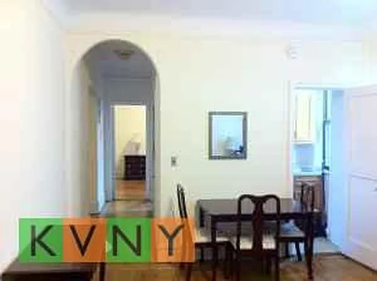 Rented by KVNY Soho | media 42