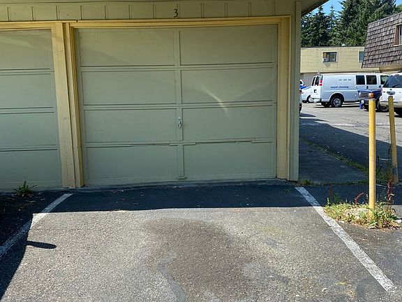 4th image of 16 147th Ave SE APT 3