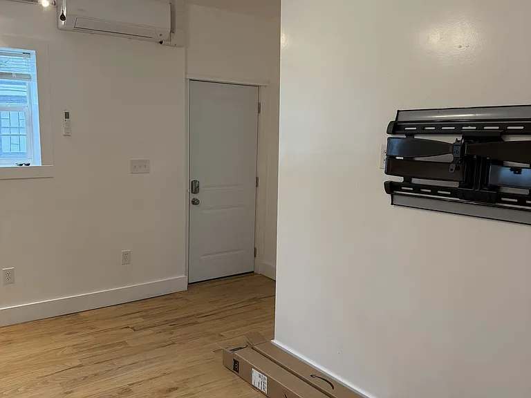 1120 W Mulberry St — Photo 15